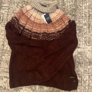 Brand new with tags Abercrombie and Fitch knitted sweater. Size S.